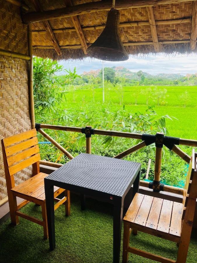 Spykee Spot Hampi Hotel ภายนอก รูปภาพ