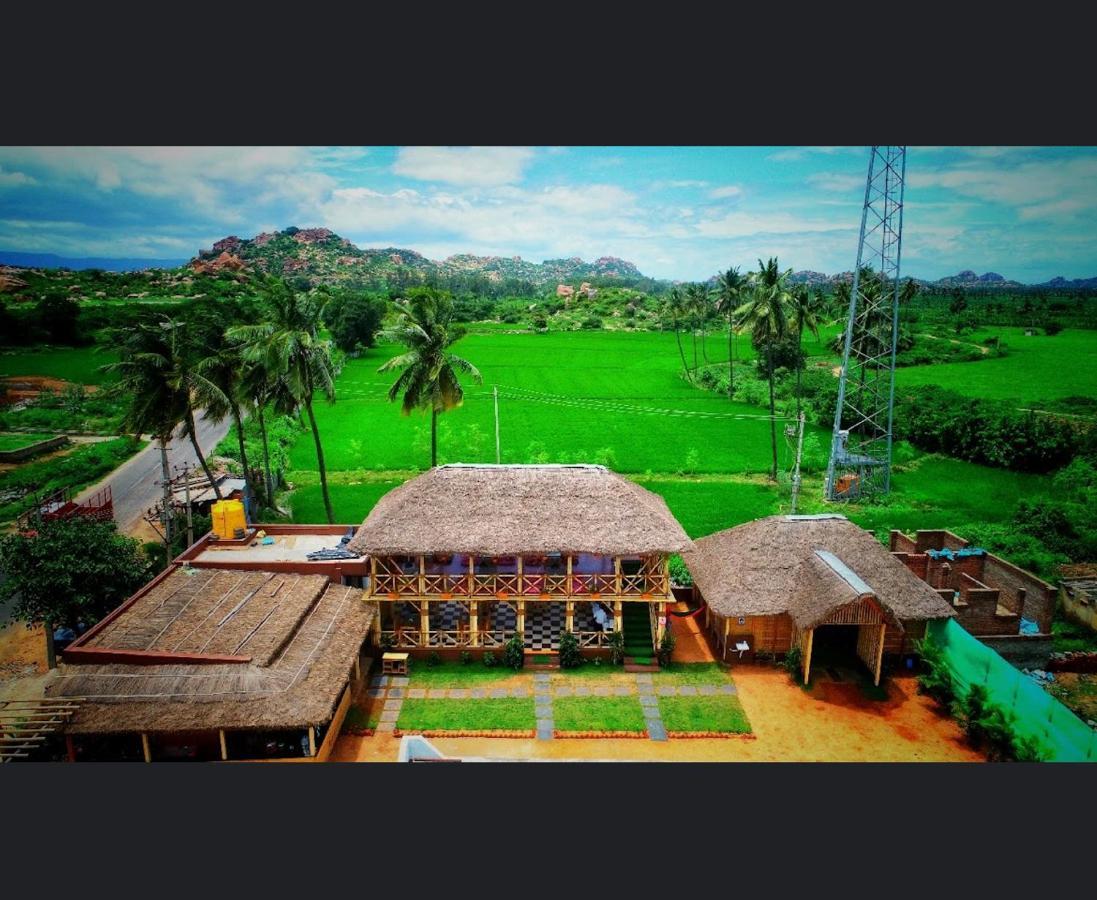 Spykee Spot Hampi Hotel ภายนอก รูปภาพ