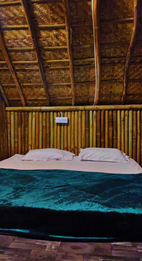 Spykee Spot Hampi Hotel ภายนอก รูปภาพ