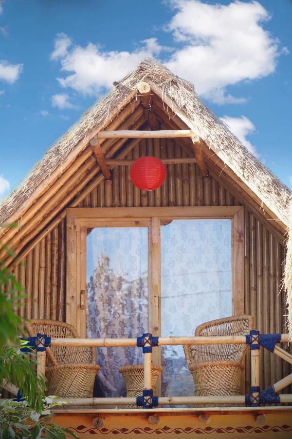 Spykee Spot Hampi Hotel ภายนอก รูปภาพ